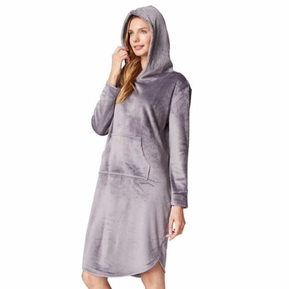 New Women's Oversized Hoodie Lounger by 32 Degrees - Picture 2 of 13